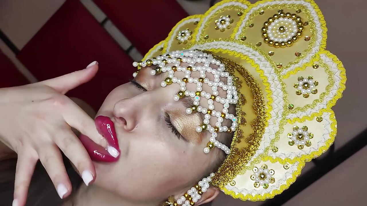 Two Princesses Mesmerize You with Their Sexy Bodies and Sticky Juicy Glossy Lipstick Kisses