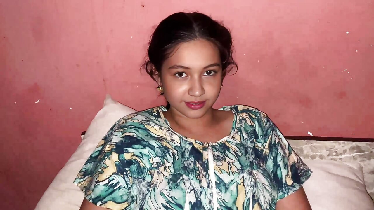 DESI VILLAGE GIRL EXPERIENCED FIRST TIME DOGGY STYLE