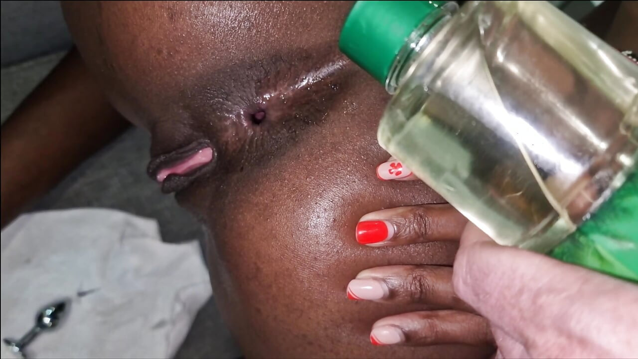 Petite Ebony Asshole Gaping