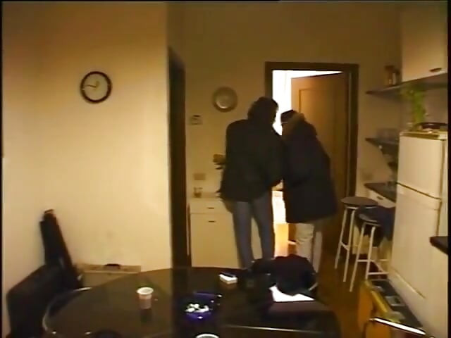 Shemale fuck by XXL straight shaved guy