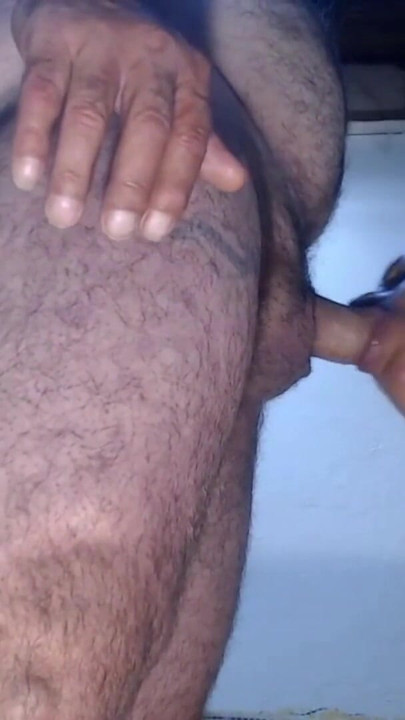 MARIANNA吮吸鸡巴 - 射在她嘴里 | 短片 3