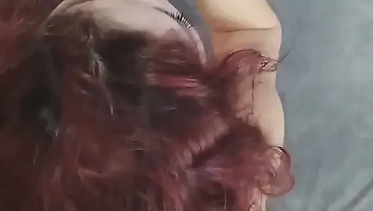 Palavarosa nyepong kontolku, dan aku crot di dalam memeknya