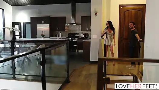 Sexy MILF Silvia Saige With A Tight Pussy Fucked Hard After Worship