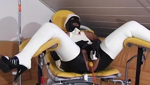 Bdsm seks kölesi cezalandırılıyor!