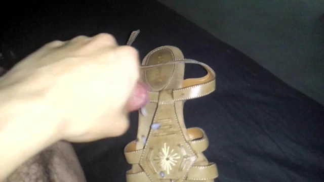 cum on best firend shoes