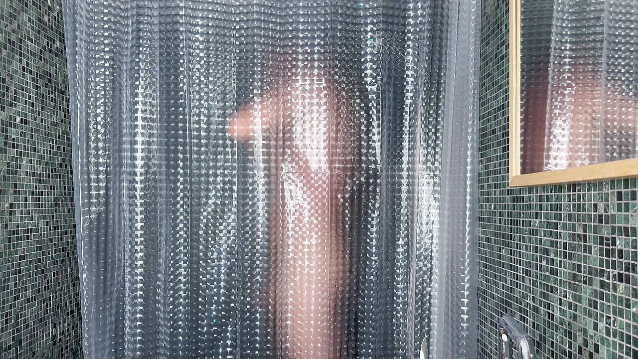リアルカップルのシャワーアマチュアセックス