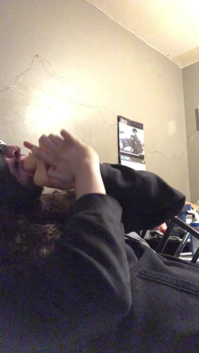Fucking my virgin throat