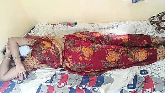 Red color saree cheating Housewife 2