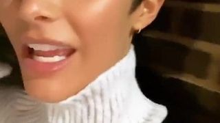 Frankie Bridge mit fauler Sprache