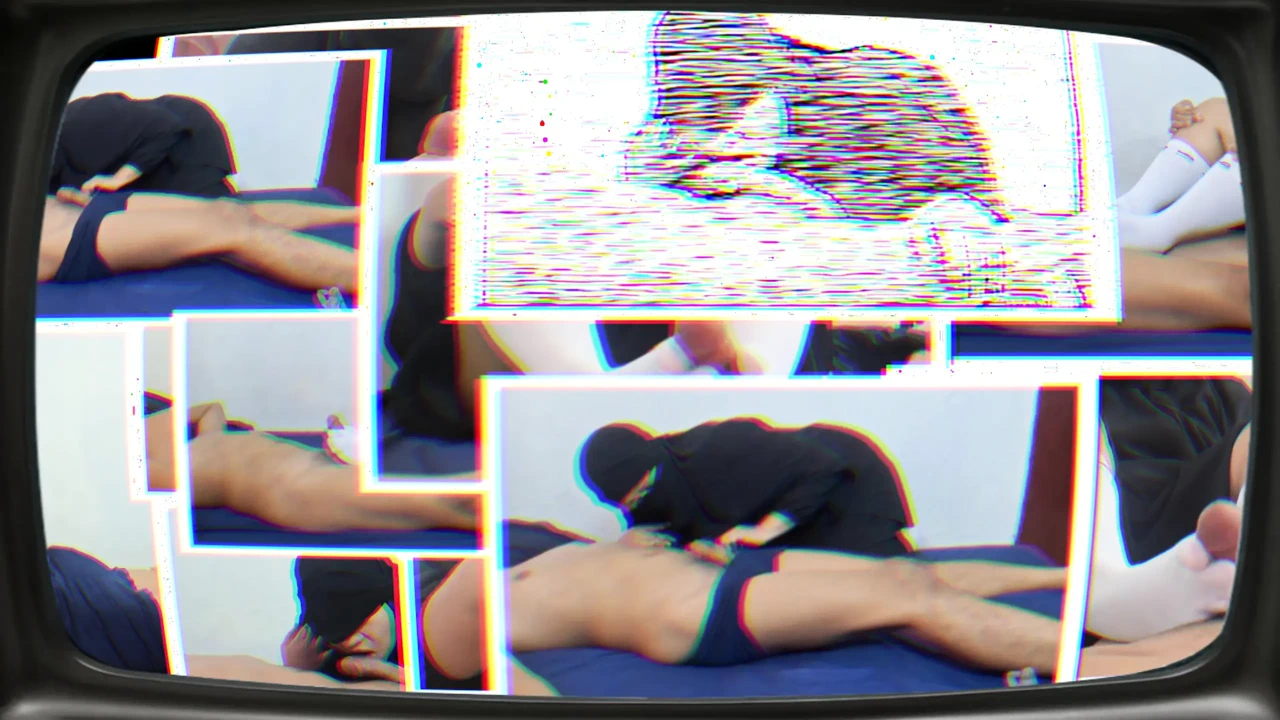 Mẹ kế đội khăn trùm đầu trừng phạt chân khi con trai riêng của cô ấy làm tình tồi tệ trong cả tháng - Minokiiko