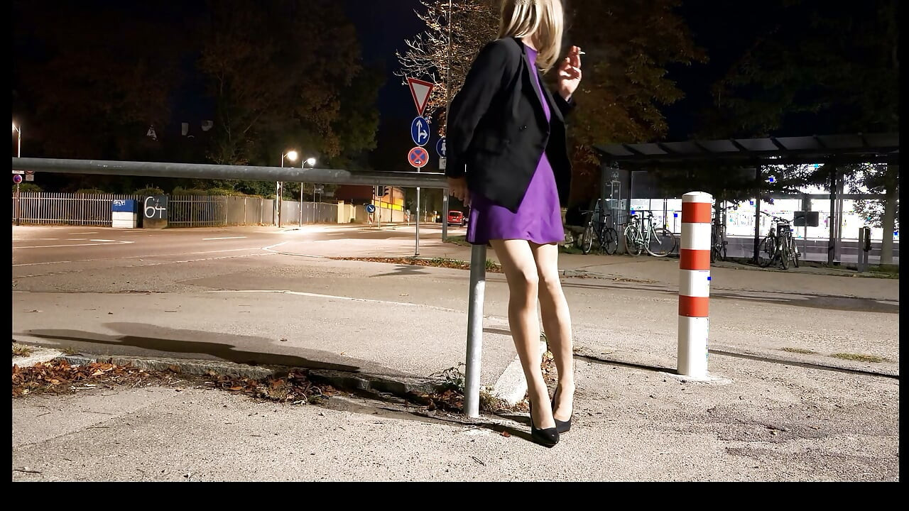 I came on a public street with a masturbator