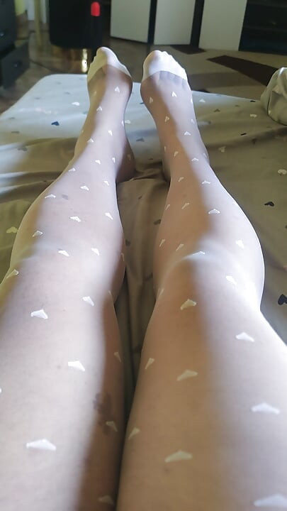 Pantyhose legs