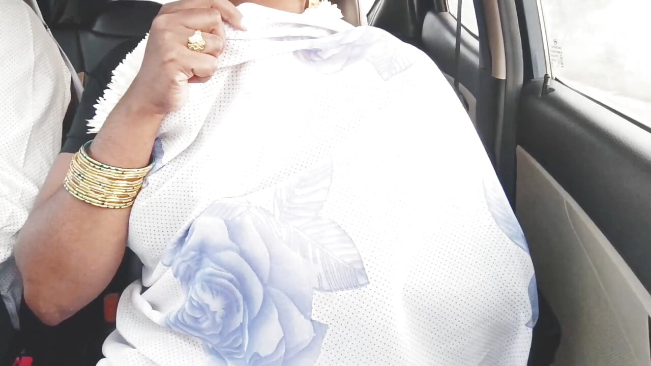 Indian Bhabi Car Sex. Beautiful Saree Housewife Try to Fucking with Stepson Car Drive.telugu Dirty Talks.