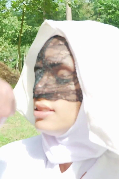 Dutch Teenie Nun Dogging Bukkake Splash - Outdoor Cum Bath