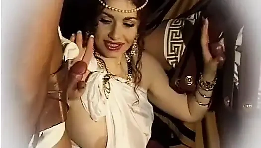 Jessica Rizzo zaman sahnesinde yürüyüş yapıyor 02