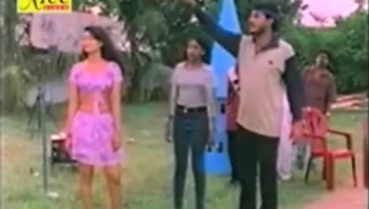 Kunwari jawani mallu - filme completo hindi dublado reshma, sajini