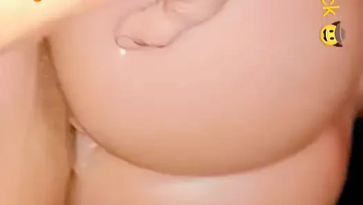 Seks bebeği yarağa biniyor