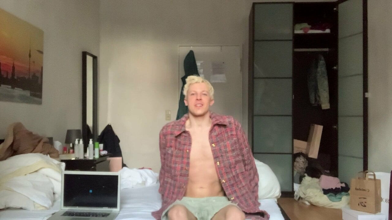 Sublet Eytan Fox
