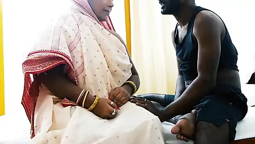 Stiefmutter Erwischte Rote Hand Und Wurde Im Desi-stil Gefickt