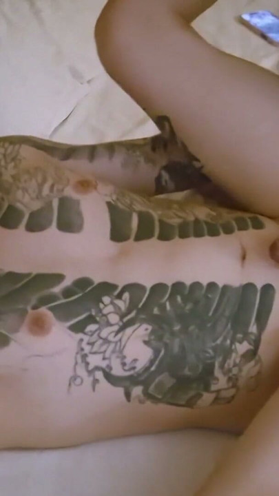 Que me folle una hermosa ladyboy | Clip 1