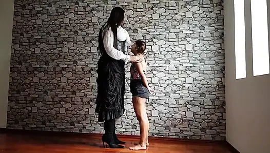 Deep hands giant internation by Amazon giant girl and sexy skinny slave