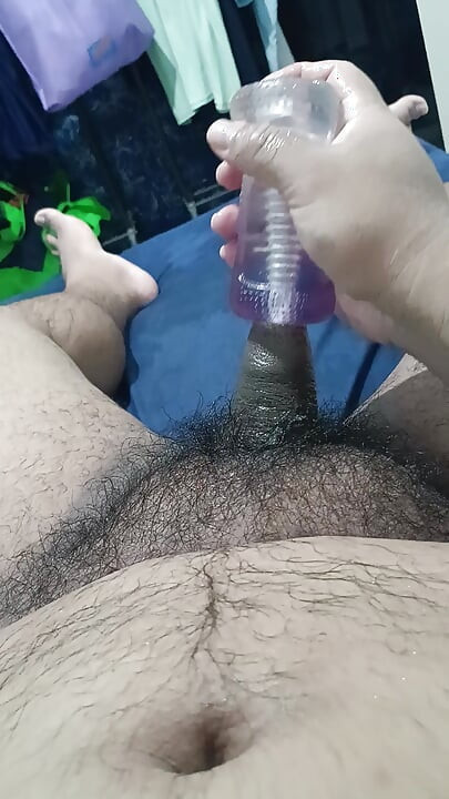 Igranje s mojom igračkom + svršavanje