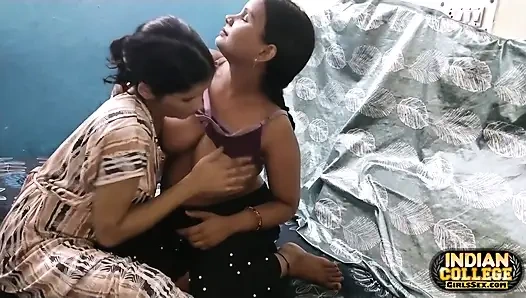 Порно орального удовлетворения индийских домохозяек-лесбиянок