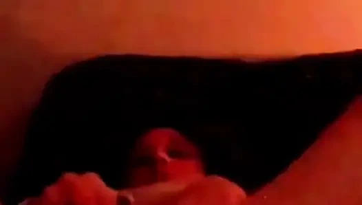 Игра с киской ждет парня