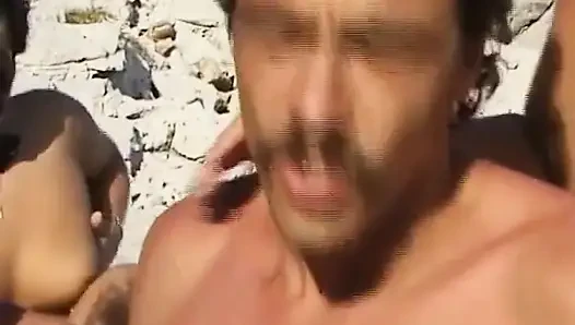 Немецкие дамы умоляет о его члене на улице