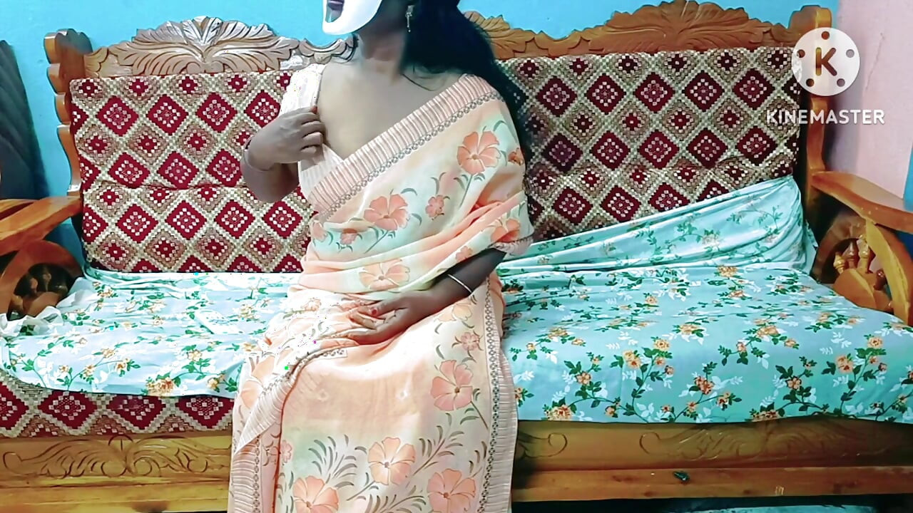 Ett äkta tabu - kärlekshistoria om styvmamma och styvson - Erotisk passionerad kärlek med tamil ljud