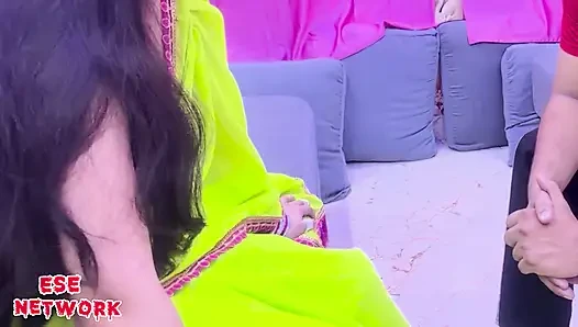 Best Friend ki Biwi ko Diya Sukhi Rehne ka Sukh...