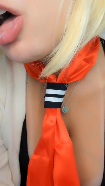 Zapanjujući trenutak iz "Himikp Toga cosplaya JOI UPUTE ZA DRKANJE DUBOKO GRLO I SVRŠAVANJE U USTA"