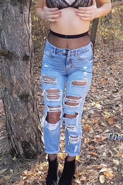 Horny Teen Loves to Play with Her Tight Ass in A Park - Nicky Mist