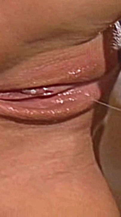 Cuckold di bilik mandi: Isteri George melangkah lebih jauh