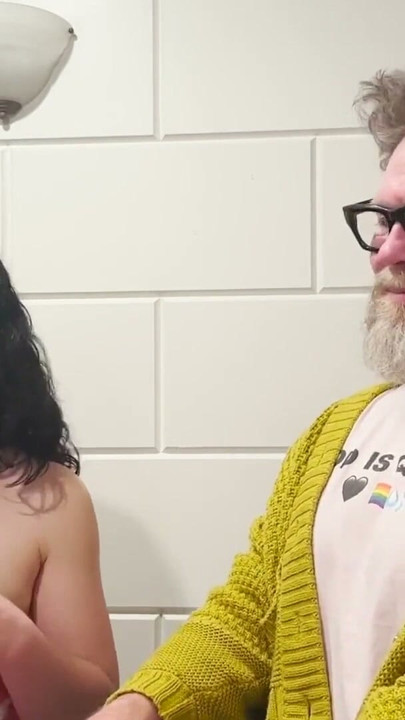 A Slut's Guide To Happiness Podcast - Επεισόδιο 13: BDSM Λόξα ως ανόητο παιχνίδι ενηλίκων - με τον T.Max | Κλιπ 3