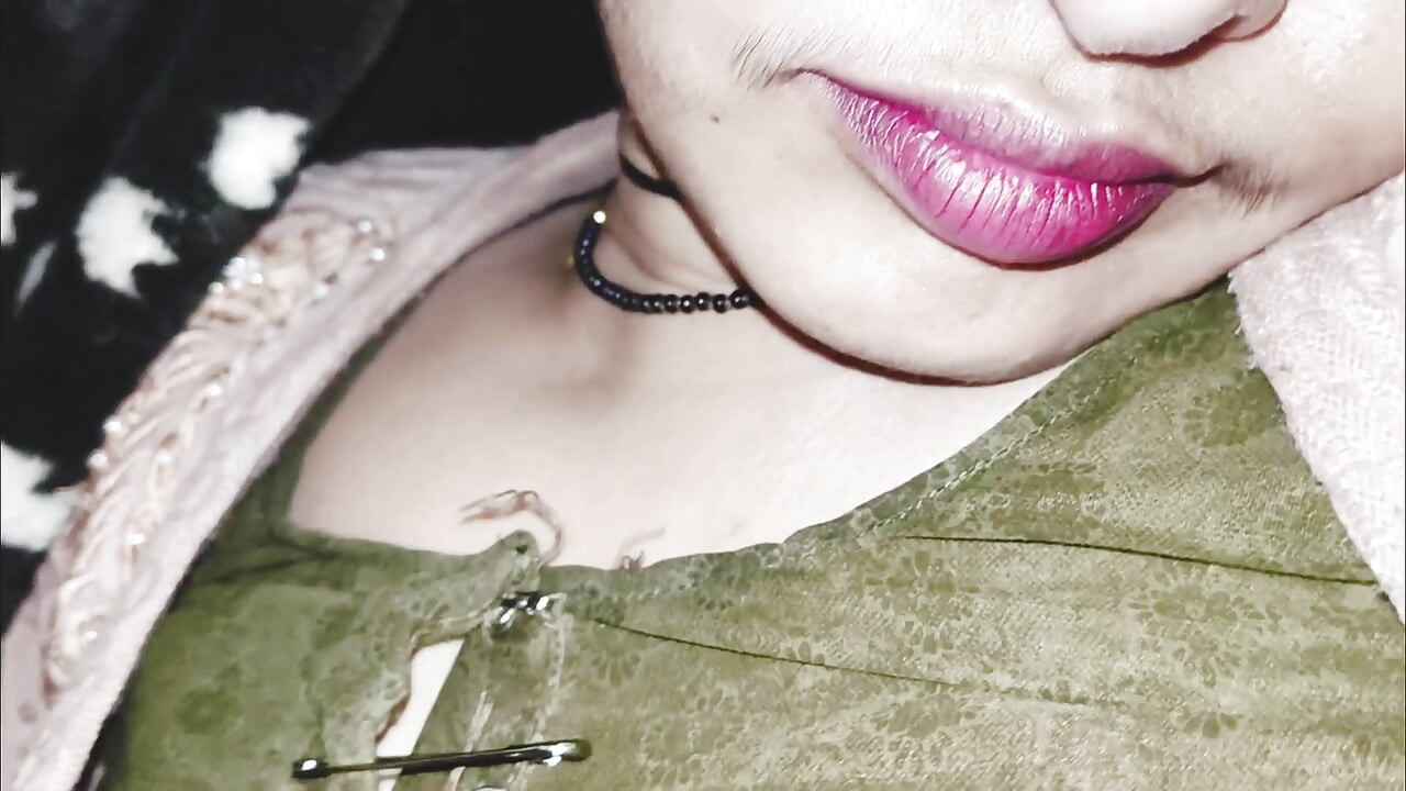 Moja slatka polusestra mi je dala šansu da se jebem juče. Oboje smo uživali celu noć