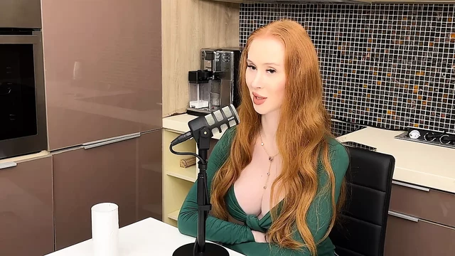 Lenina Crowne went from ugly to hawt!