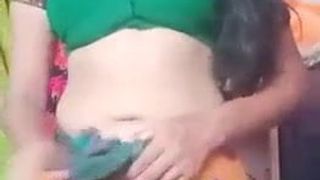 Indian aunts strips naked out of saree