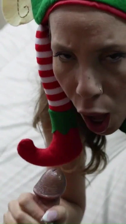 香港的热胖美女吮吸我的鸡巴 |剪辑 1