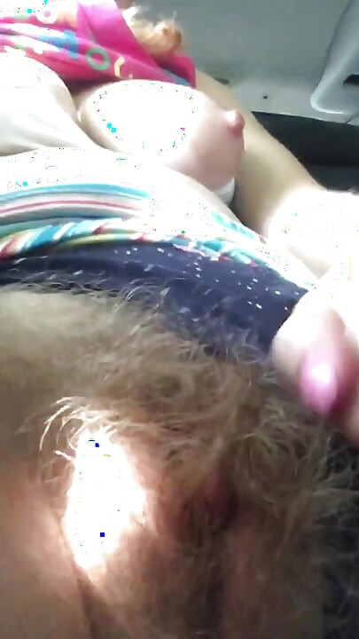 Risky Masturbation and Cum in the Car