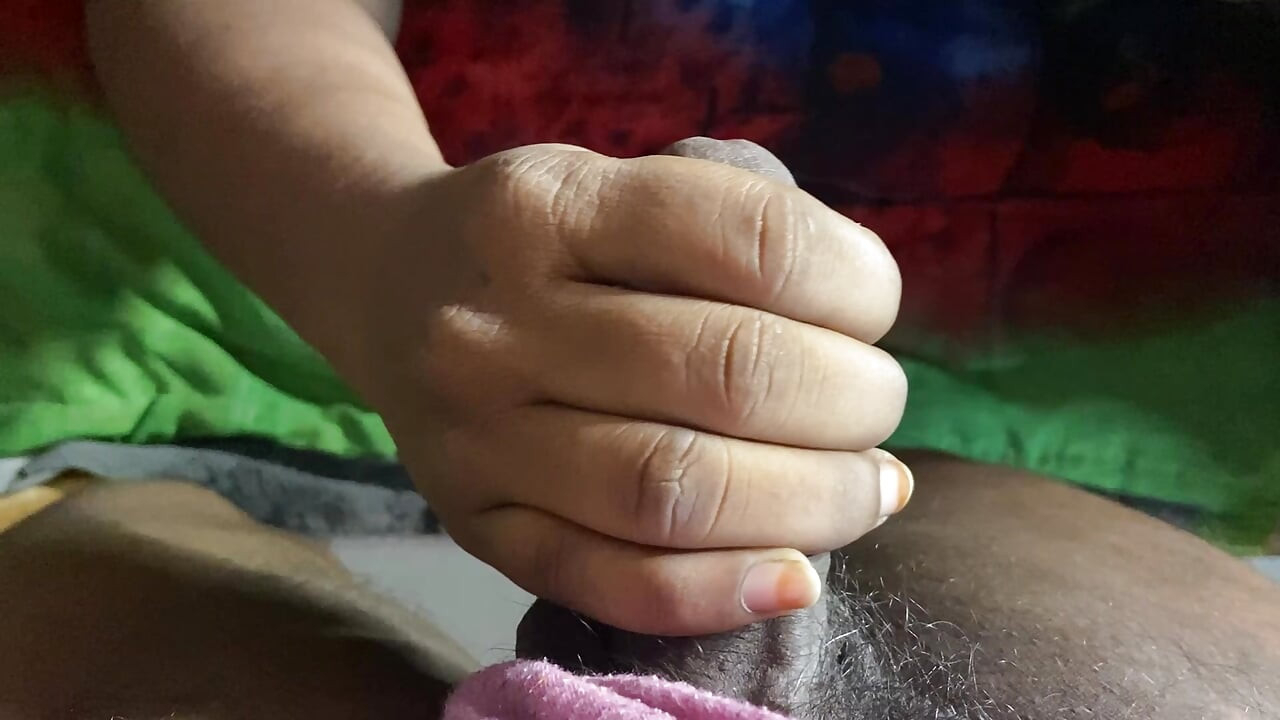 Cuñada y cuñado tuvieron relaciones sexuales cuando los miembros de la familia habían ido al mercado