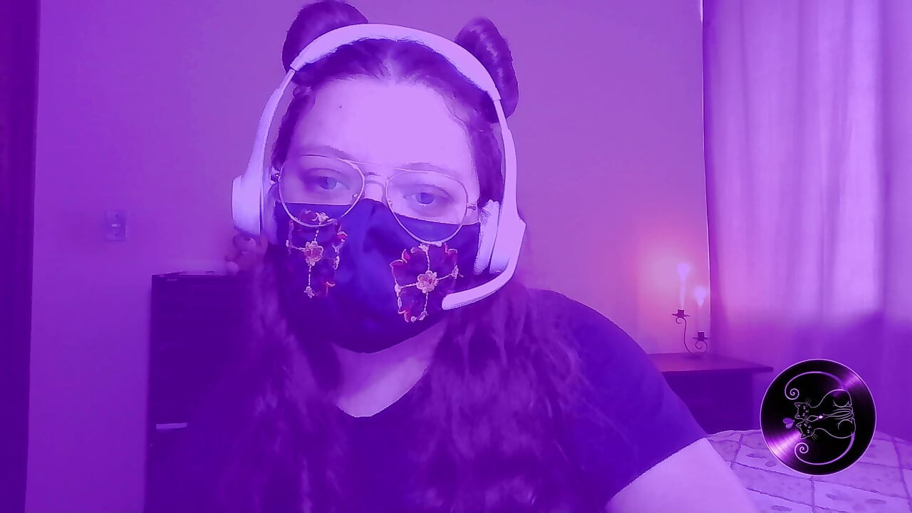 A Night of Play and Confessions
