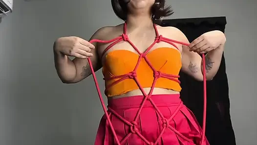 Velma memberi dirinya kesenangan sampai dia cums / Astarioth