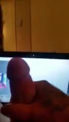 ยิงน้ําเงี่ยนลูบควย