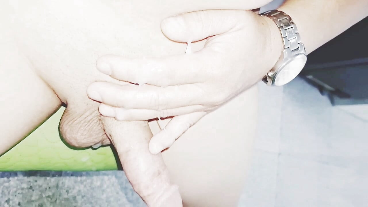 Very good close-up videos of cock cum