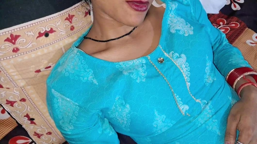 Indian Bhabhi Xshika ne Jawan Devar Se Apni Jism ki aag Bujhau Aur Devar Ne bhi Jordaar Chudai Kri