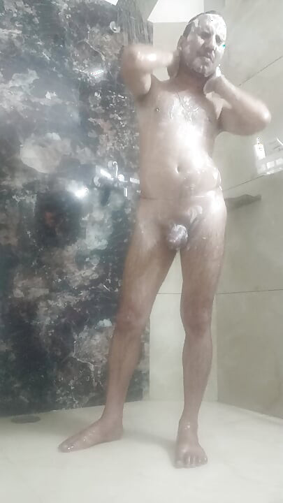 Indian desi police officer get sucked and shower with neighbour and army officer