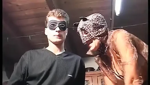 Kedi Sevişdi