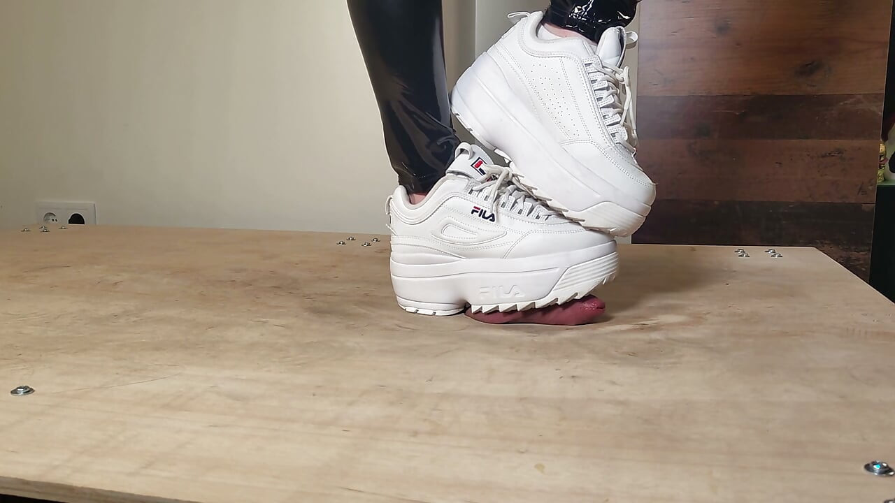 Fila Disruptor Plateau Cock Crush Full Clip - Lady Thaya