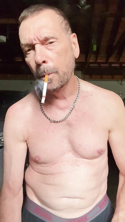 Fumar y tragar leche